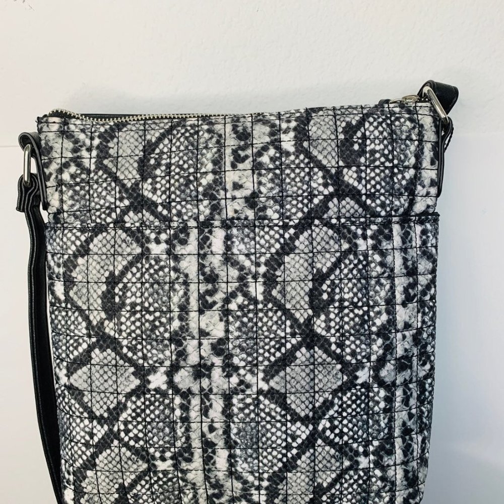 Max Studio Women's Handbag - Picture 5 of 8